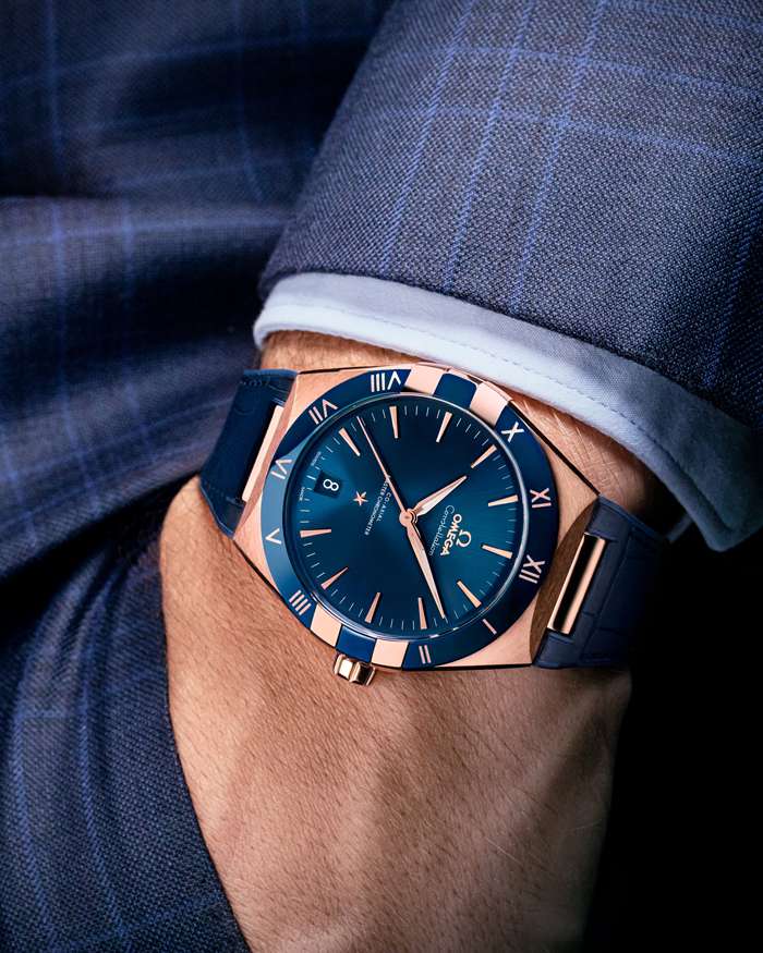 Omega Constellation 41 mm, ouro Sedna™ em bracelete de pele 131.63.41.21.03.001 - Image 3