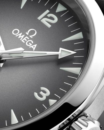 Omega Novidade Seamaster Railmaster 38 mm, aço em bracelete de pele 235.12.38.20.06.001 - Image 3