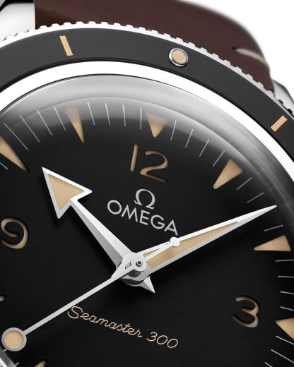Omega Seamaster 300 41 mm, aço em bracelete de pele 234.32.41.21.01.001 - Image 3