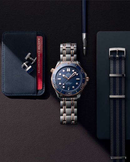 Omega Seamaster Diver 300M 42 mm, aço - ouro Sedna™ em aço - ouro Sedna™ 210.20.42.20.03.002 - Image 3