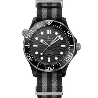 Omega Seamaster Diver 300M 43,5 mm, cerâmica preta em bracelete NATO 210.92.44.20.01.002