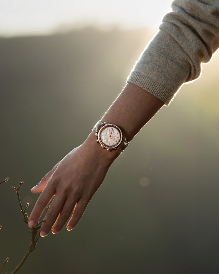 Omega Speedmaster 38 38 mm, ouro Sedna™ em bracelete de pele 324.68.38.50.02.003 - Image 5