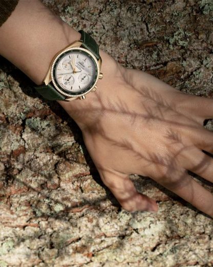 Omega Speedmaster 38 38 mm, ouro amarelo em bracelete de pele 324.68.38.50.02.004 - Image 4